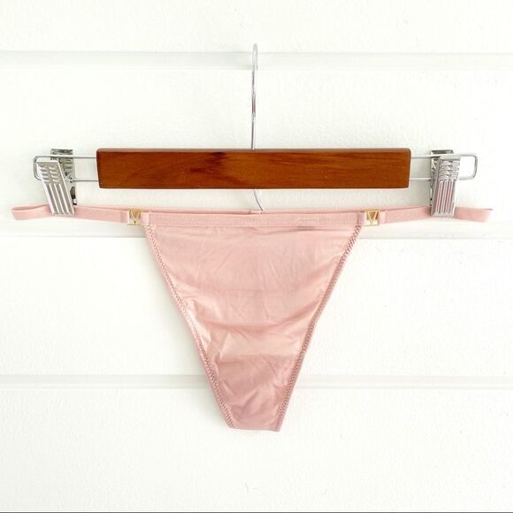 Victoria’s Secret Logo Hardware V-string Panties L - Picture 1 of 10